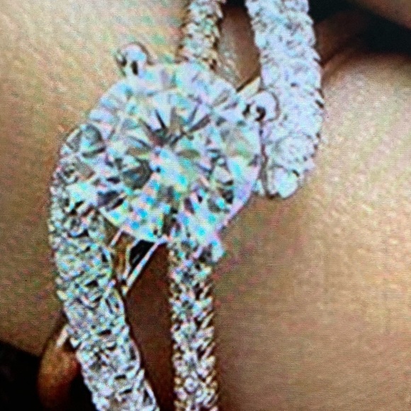 Ring Engagement. - Picture 3 of 4